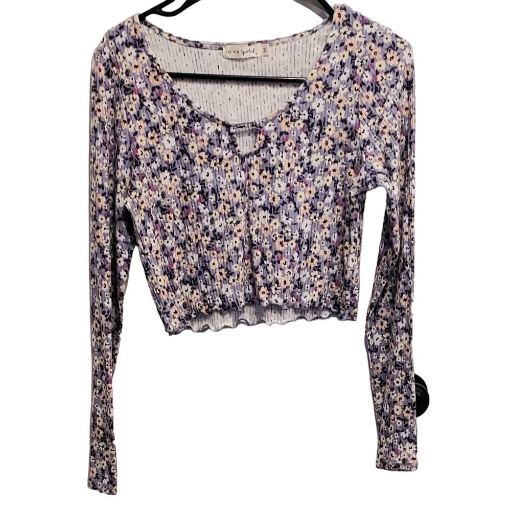 Live to be spoiled Lavender Floral Long Sleeve Ribbed Cropped Top Size Large